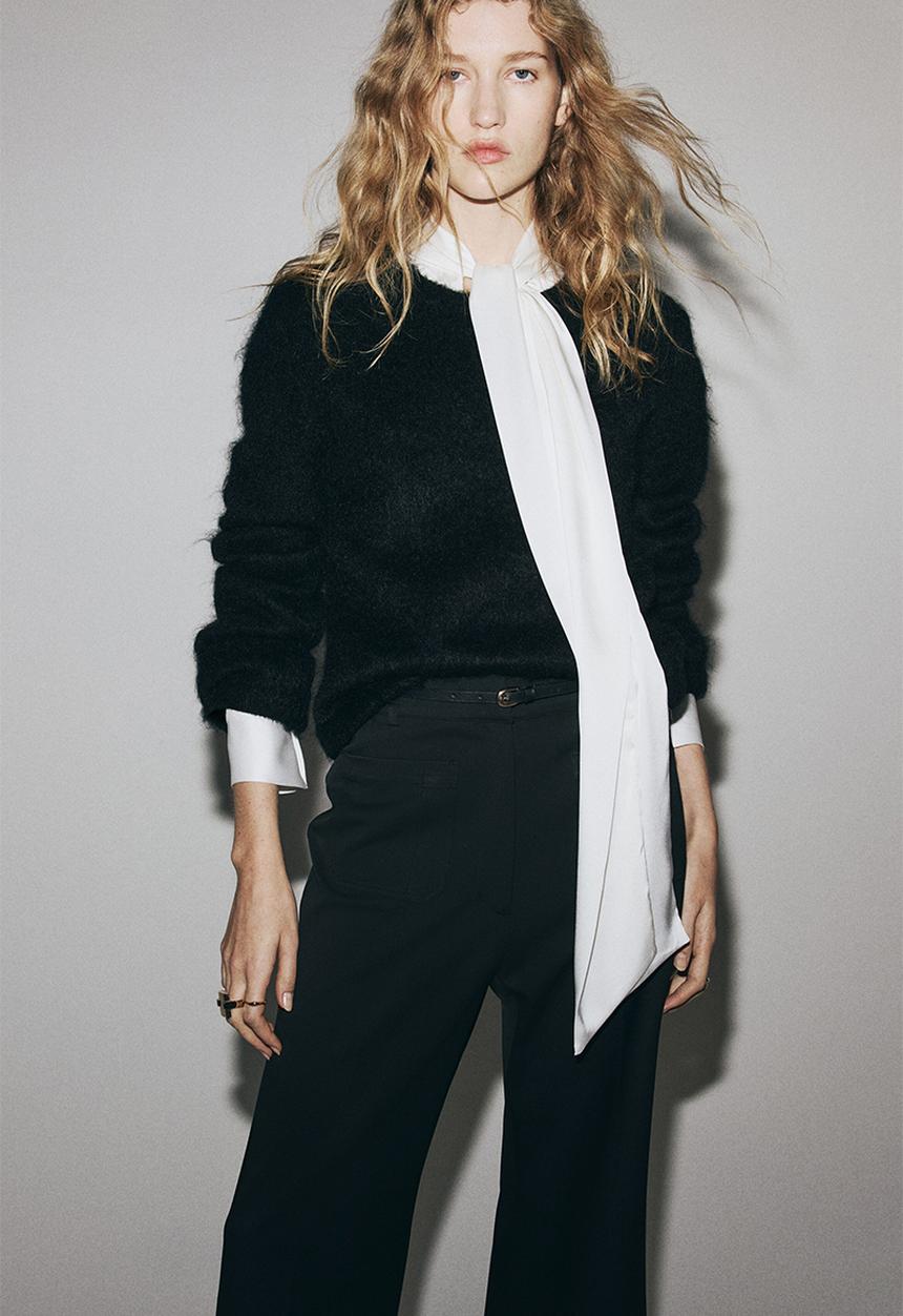 H&M - Flared belted trousers - black