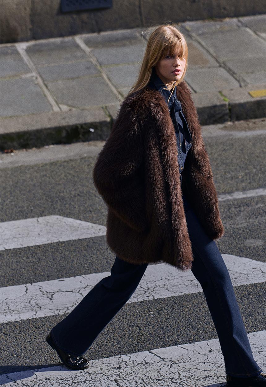 H&M - Fluffy coat - dark brown