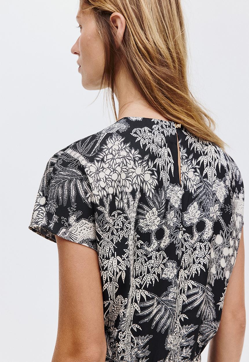 H&M - Cap-sleeved satin dress - black/patterned