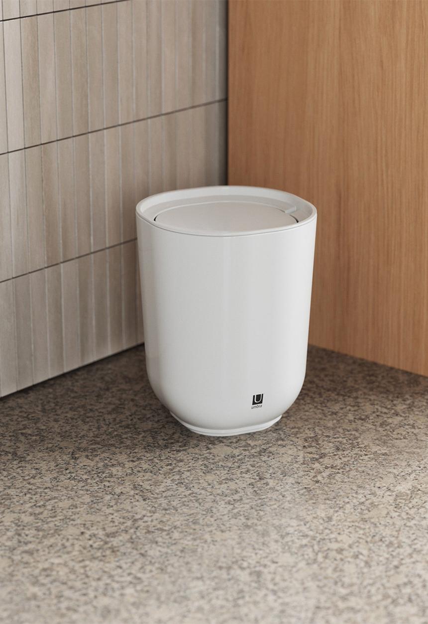 Umbra - Step Waste Can With Lid - White