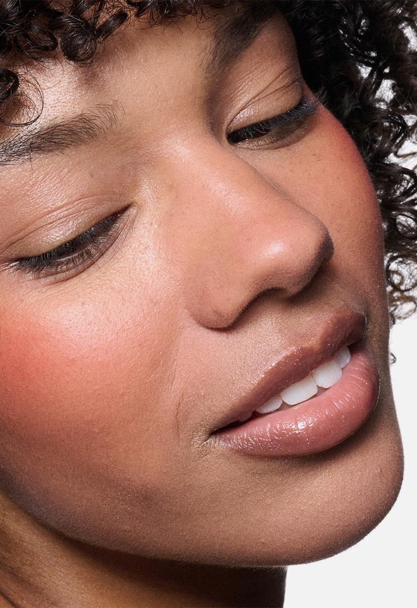 MAC - Skinfinish Colourstruck Blush - Loudspeaker