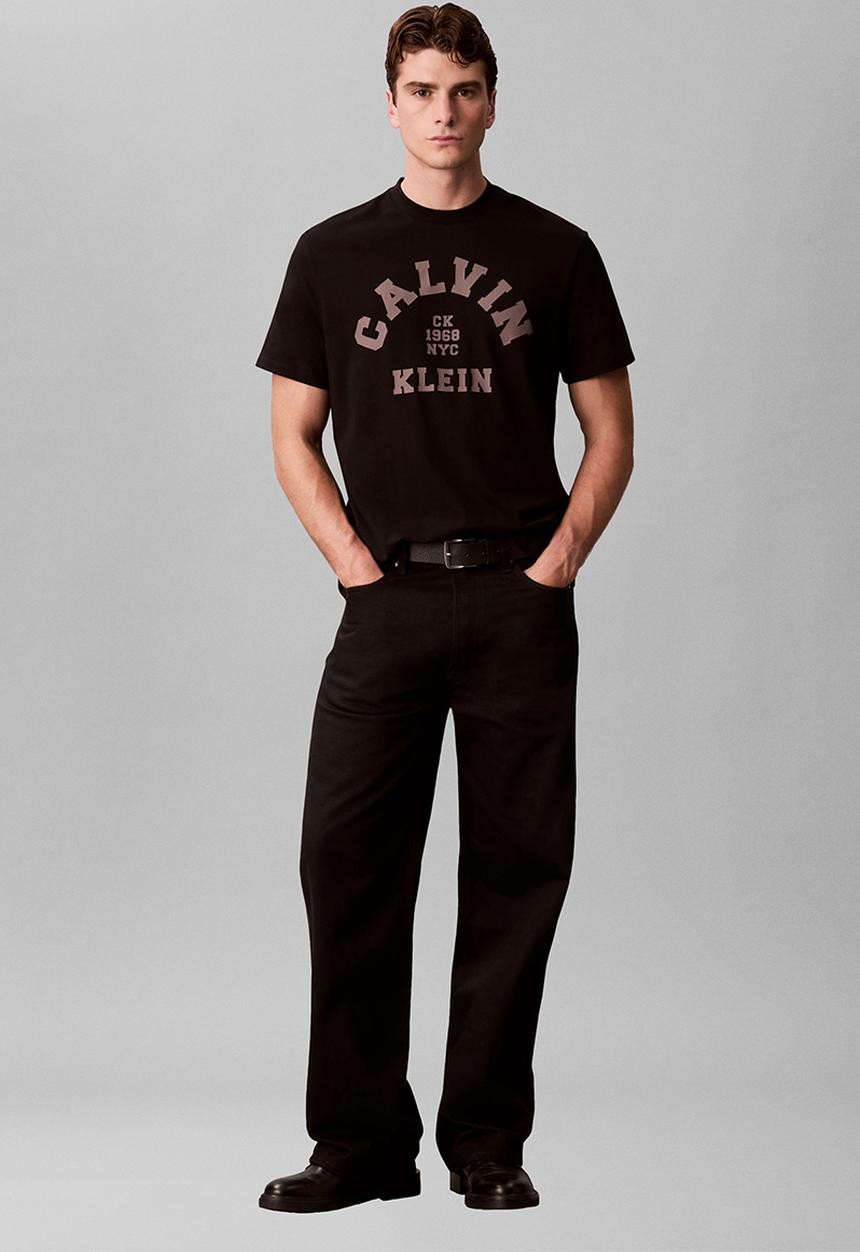 Calvin Klein - Ss 20S Ln Calvin College Graphic Tee - Black