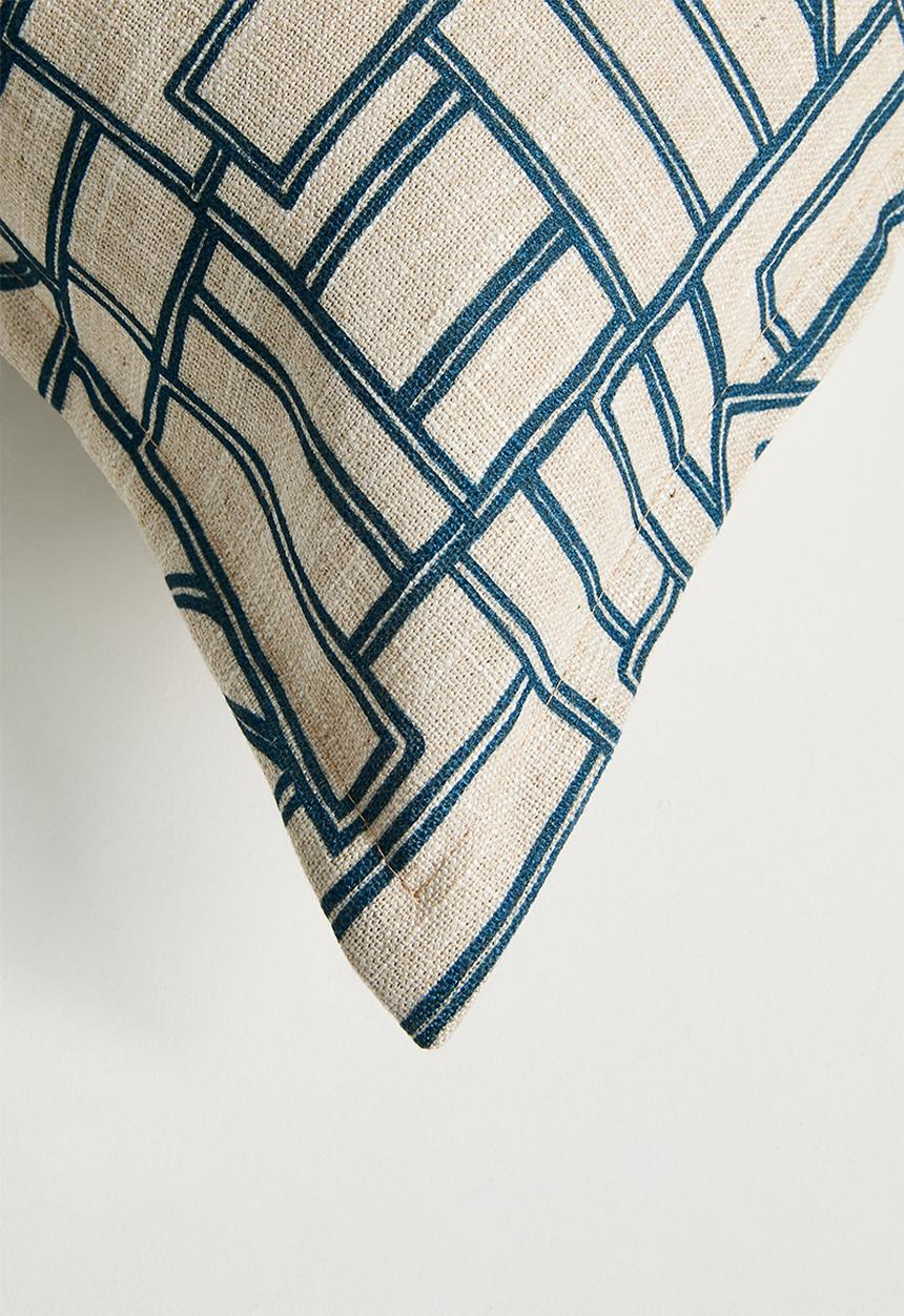 Grey Gardens - Cushion Cover - Dawn Blue