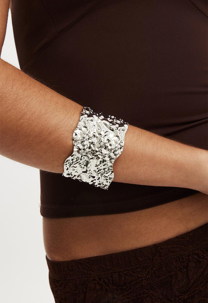 Rubi - Single bracelet - up silver y2k hammered cuff