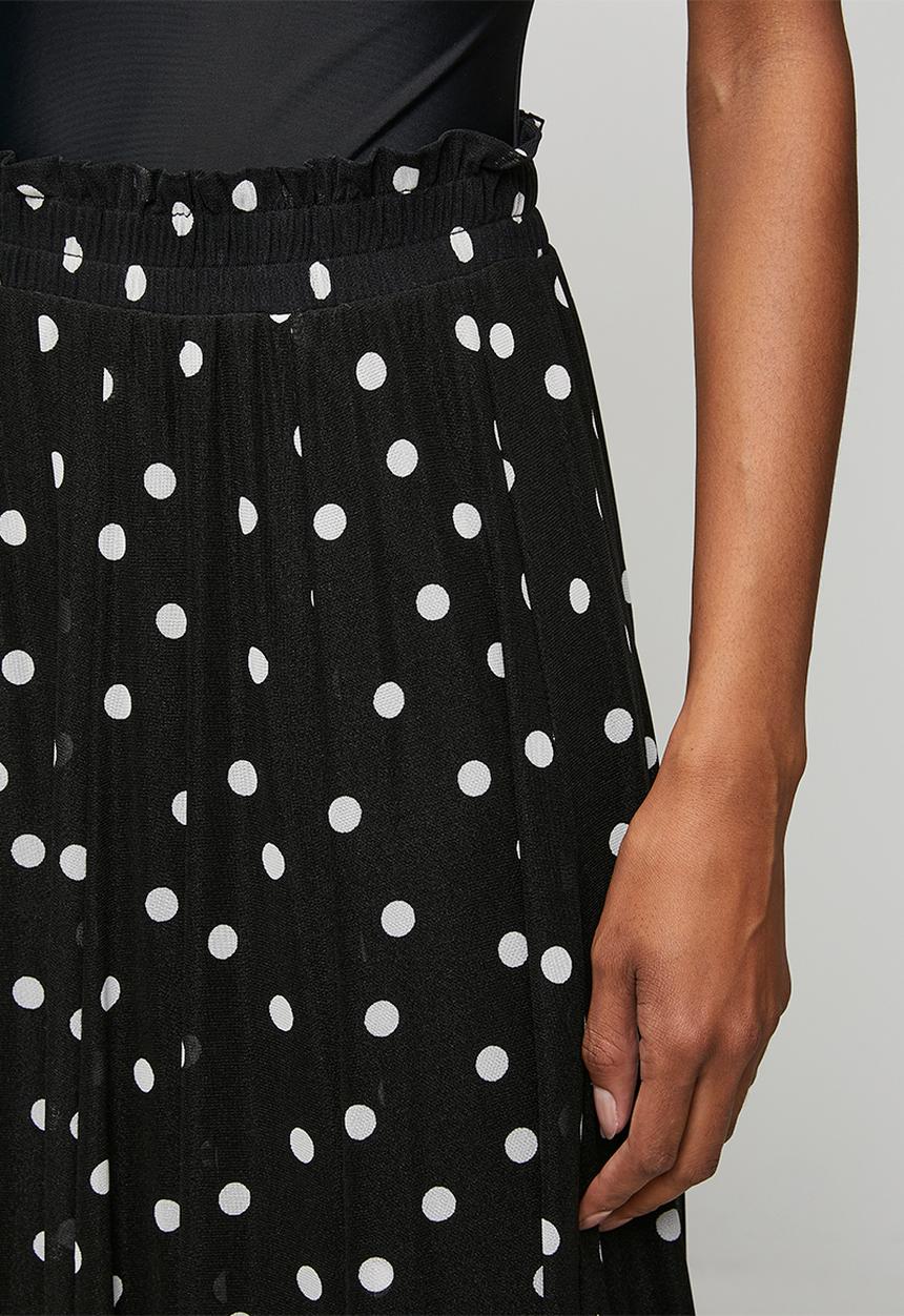 Me&B - Panelled Lined Mesh Skirt - Black