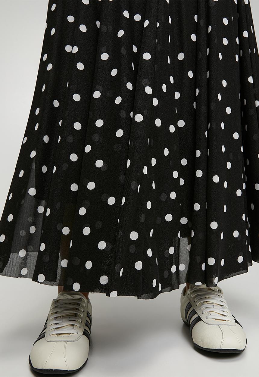 Me&B - Panelled Lined Mesh Skirt - Black