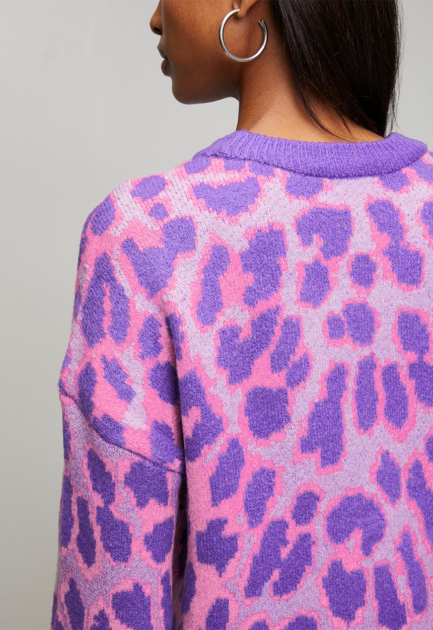 Brave Soul - Crew Neck Animal Jacquard Jumper - Pink/Lilac