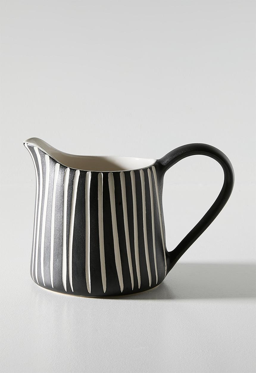 Urchin Art - Les Jug Black Matt - Carved Stripes