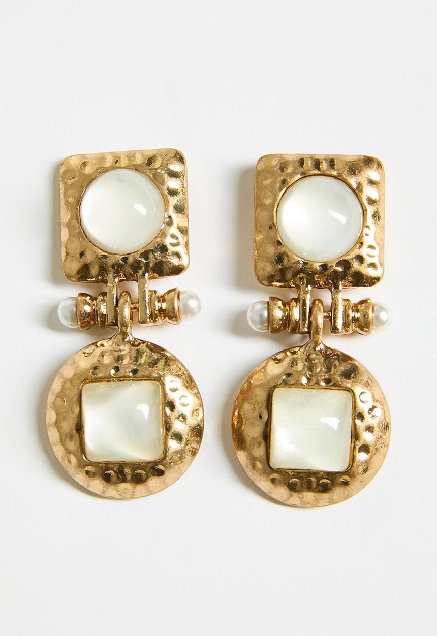 Tessa Design - Delta Shell White Pearl Pin Earrings - Gold
