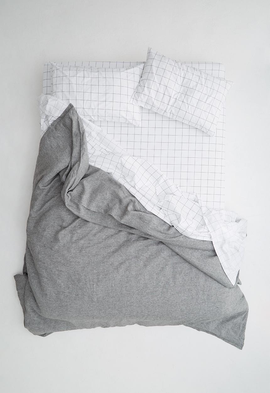 Sixth Floor - Grey grid sheet set