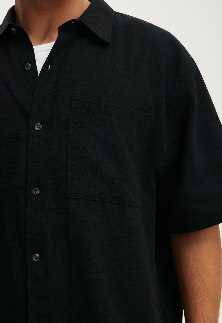 Cotton On - Boxy Fit Short Sleeve Shirt - Black