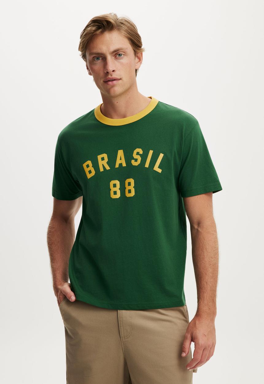 Cotton On - Everyday Fit Graphic T-Shirt - Racing Green / Brasil 88