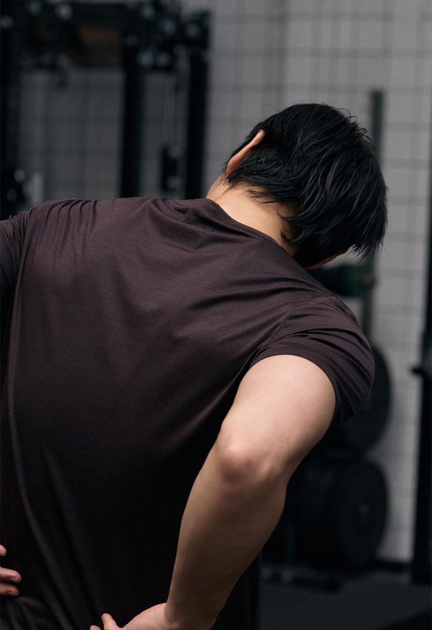 H&M - Mesh sports T-shirt with drymove™ - dark brown