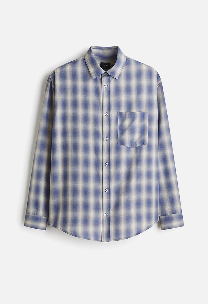 H&M - Relaxed fit shirt - light blue/checked