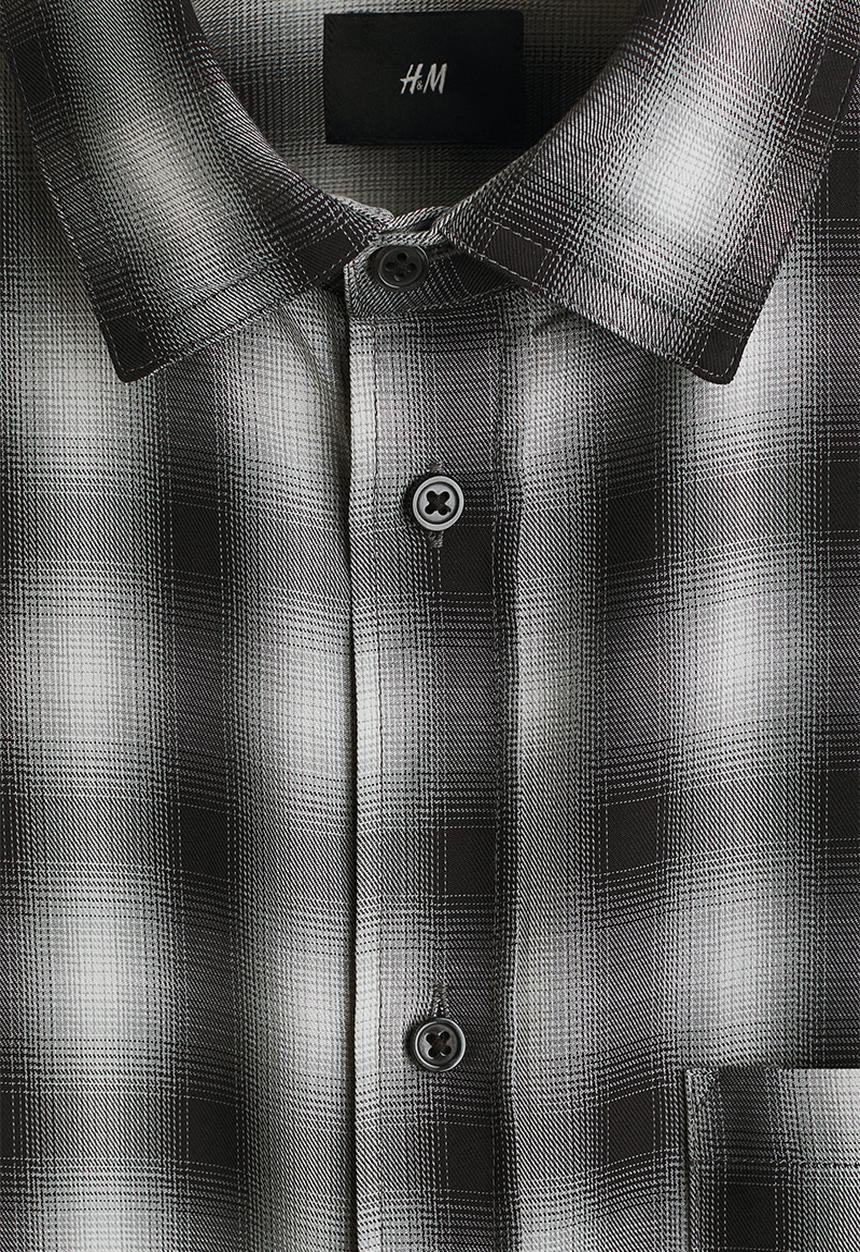 H&M - Relaxed fit shirt - dark grey/checked