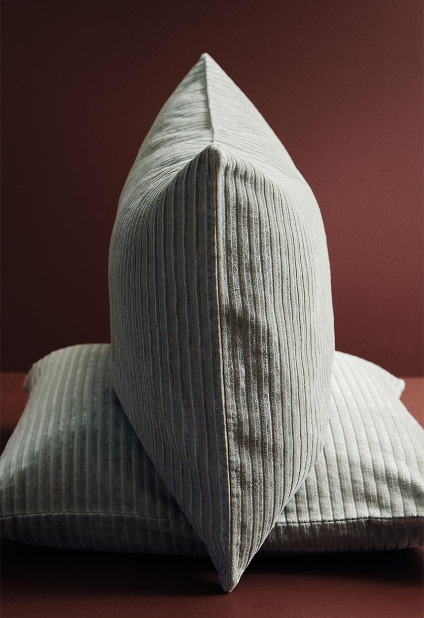 H&M - Corduroy cushion cover - light khaki green