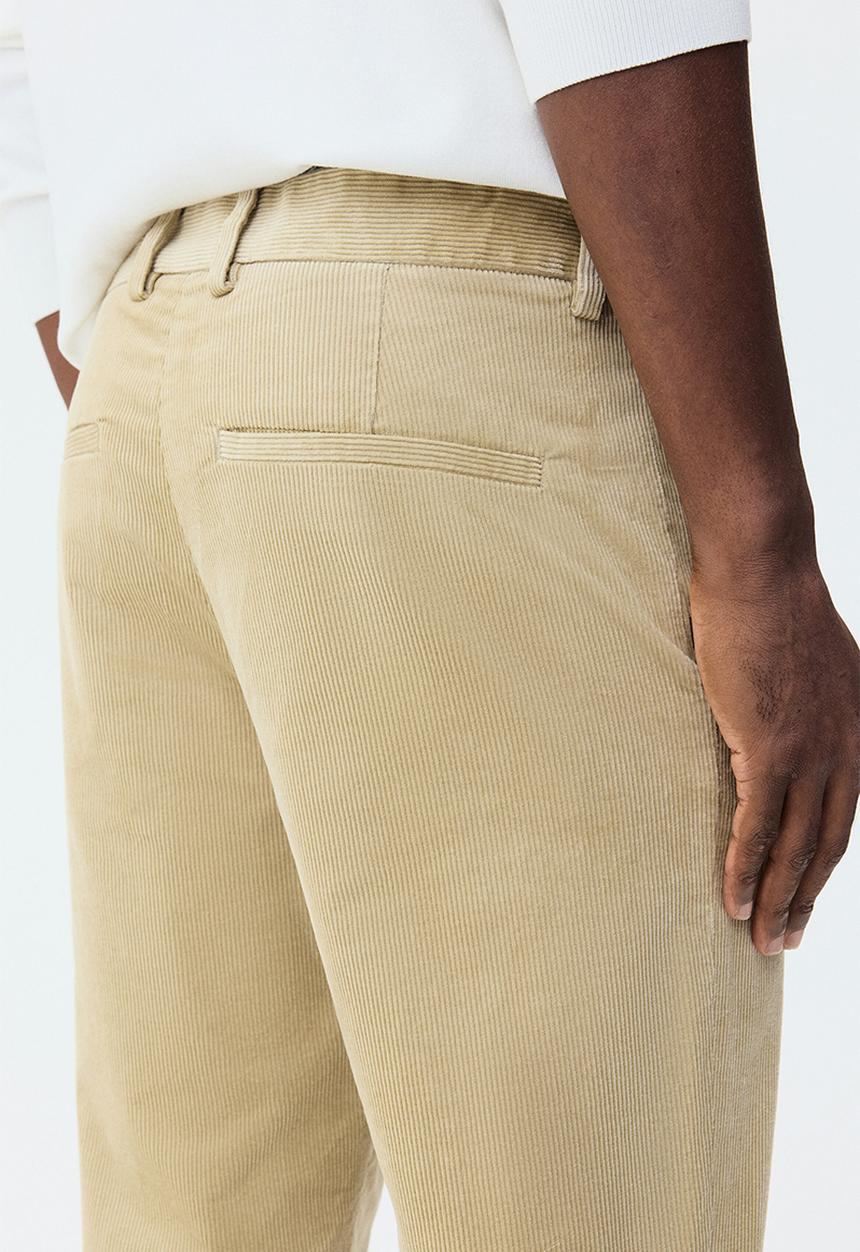 H&M - Regular fit corduroy trousers - beige