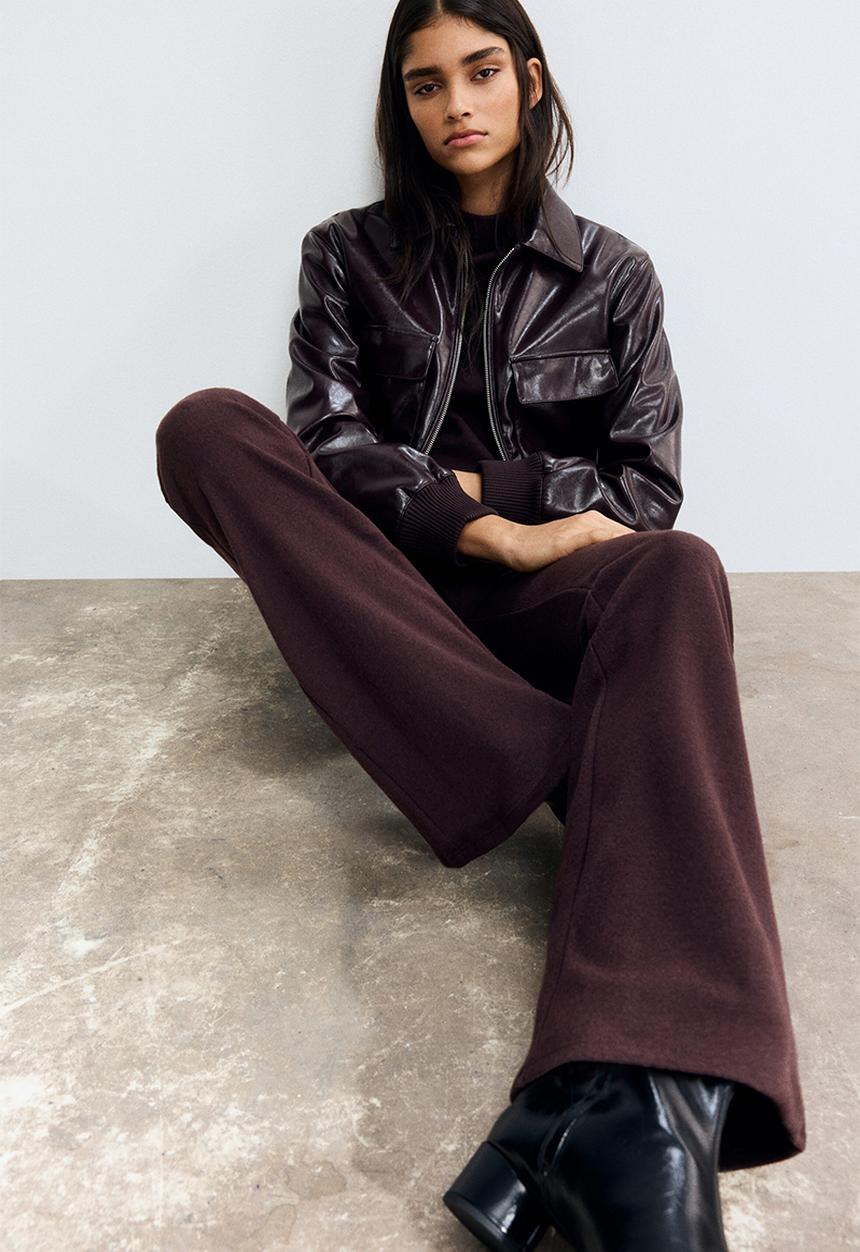 H&M - Flared knitted trousers - plum red