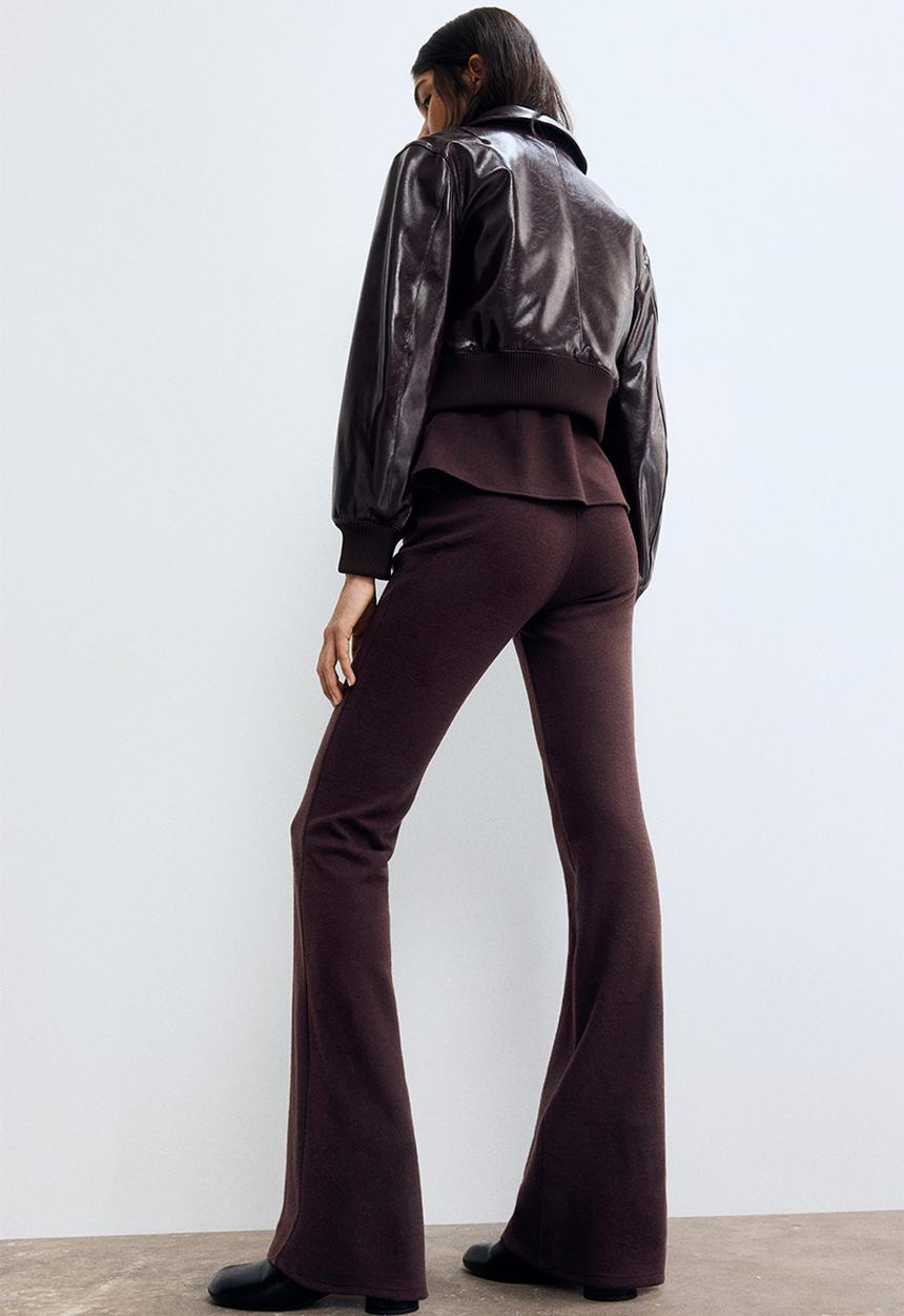 H&M - Flared knitted trousers - plum red