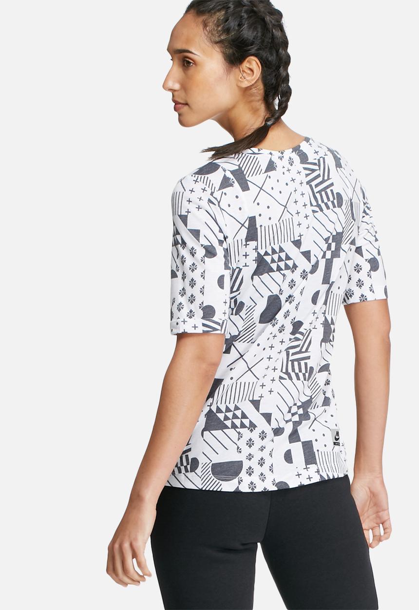 Nike - International signal tee
