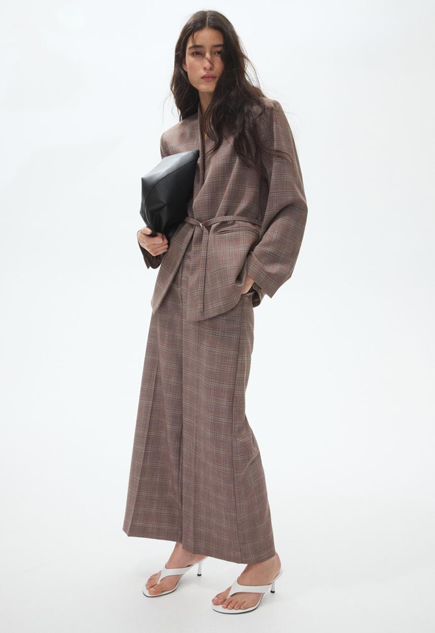 H&M - Straight tailored trousers - dark beige/checked