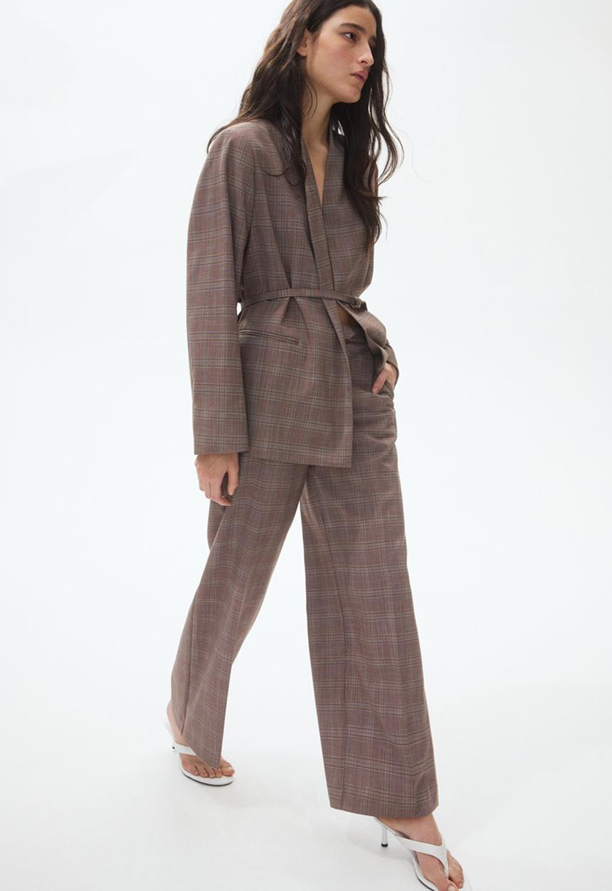 H&M - Straight tailored trousers - dark beige/checked