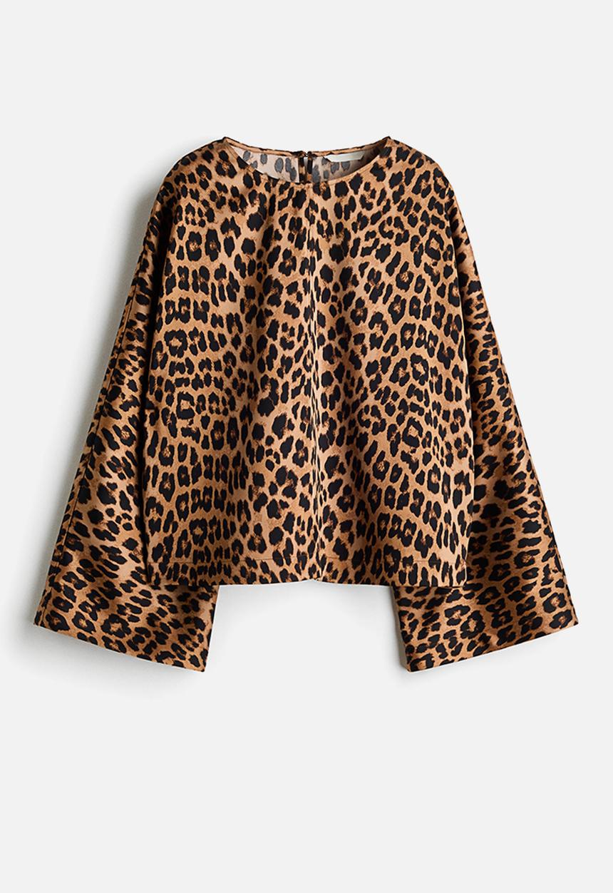 H&M - Loose-fit blouse - dark beige/leopard print