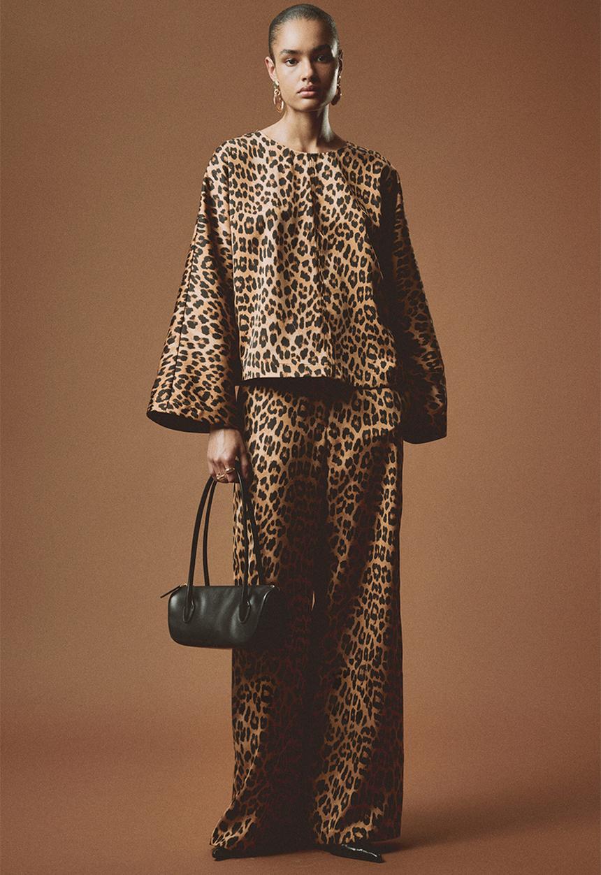 H&M - Wide tailored trousers - dark beige/leopard print