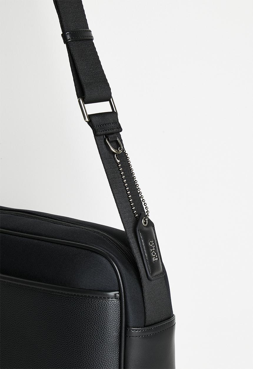 POLO - Metro Document Crossbody - Black Lyon