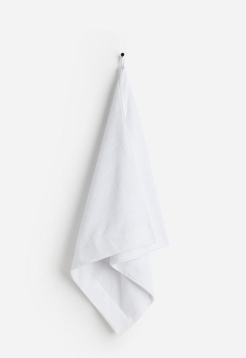 H&M - Cotton terry bath towel - white
