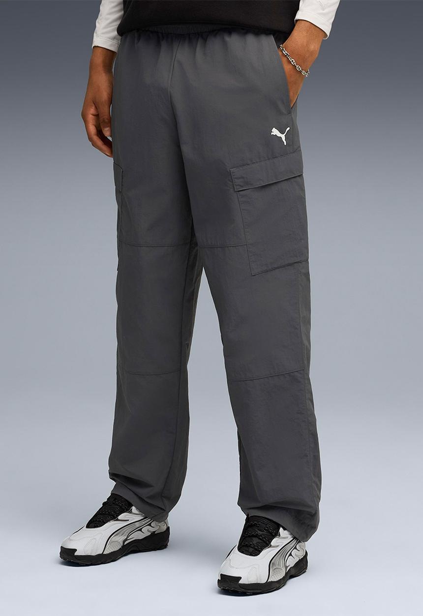 PUMA - Wardrope ESS Relaxed Cargo Pants WV op D - grey