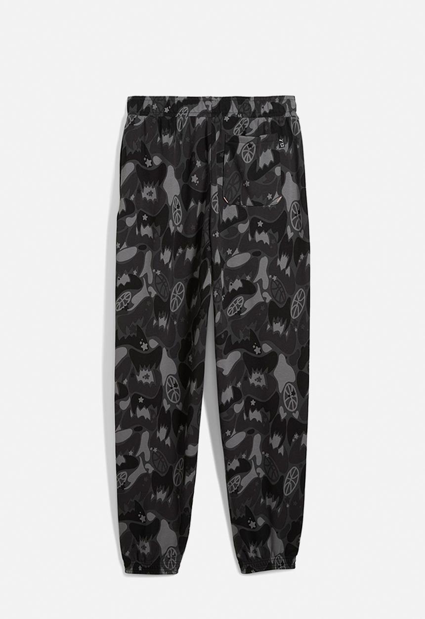 PUMA - Dress Code Camo Sweatpants - Puma Black