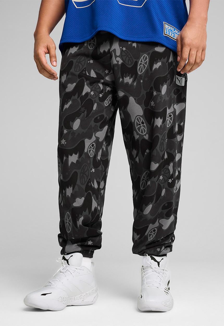 PUMA - Dress Code Camo Sweatpants - Puma Black