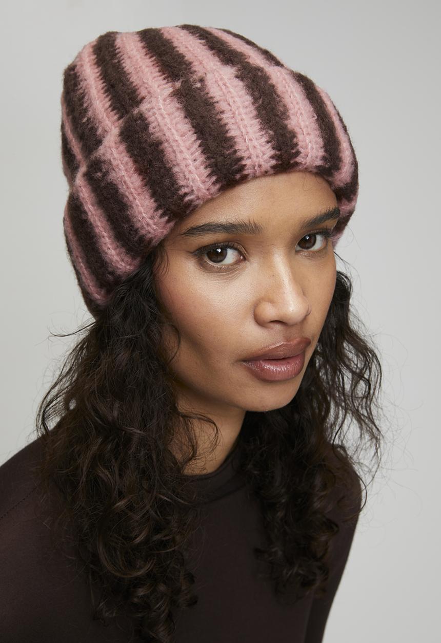 Tessa Design - Celestine Stripe Fluffy Turn Up Beanie - brown & pink