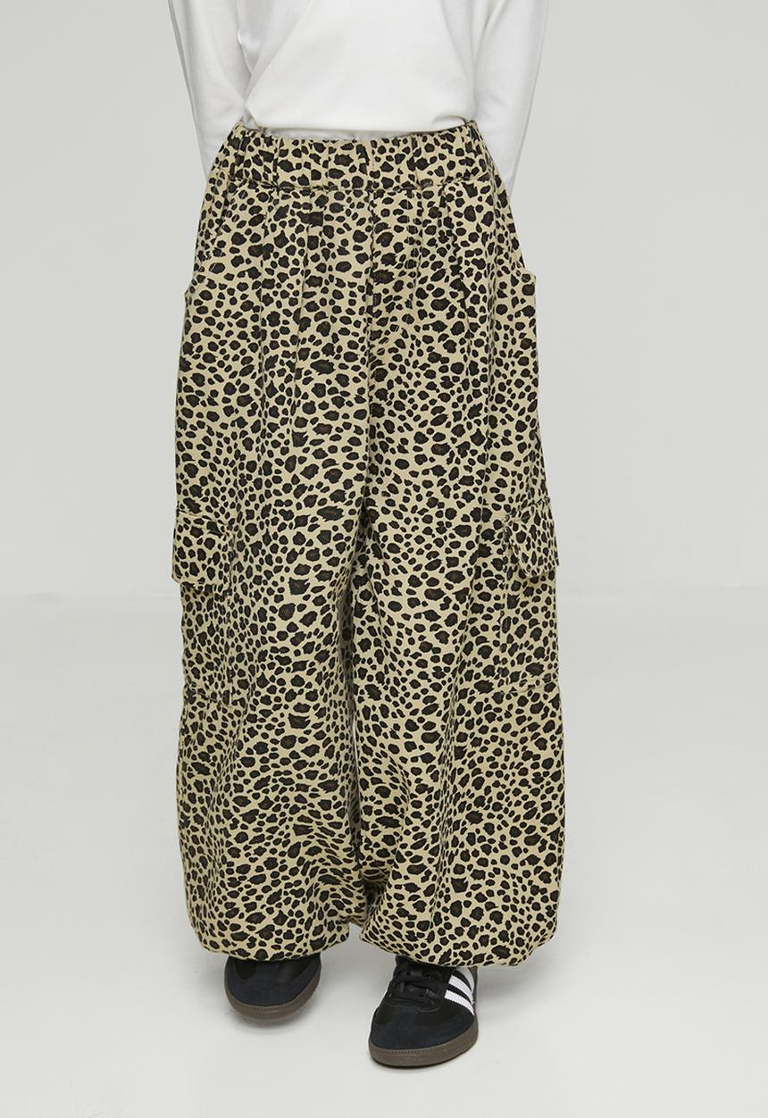Pop Candy - Wide leg cargo jeans with drawstring hem - leopard print
