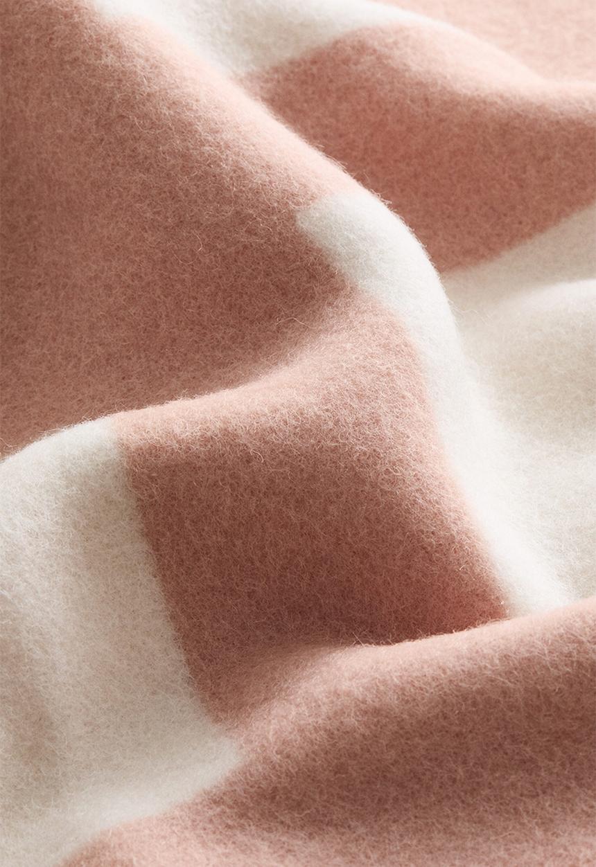 H&M - Wool-blend blanket - pink/cream