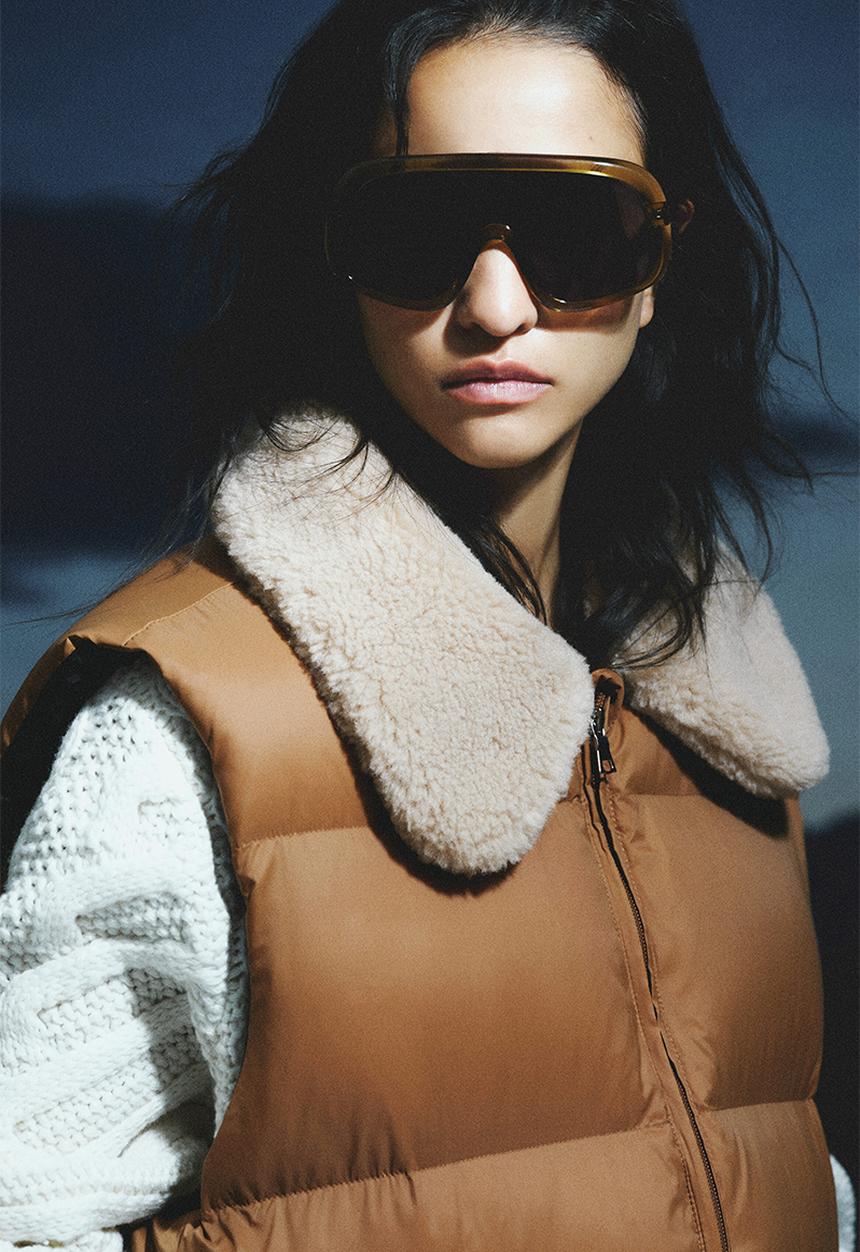 H&M - Teddy-collared puffer gilet - brown