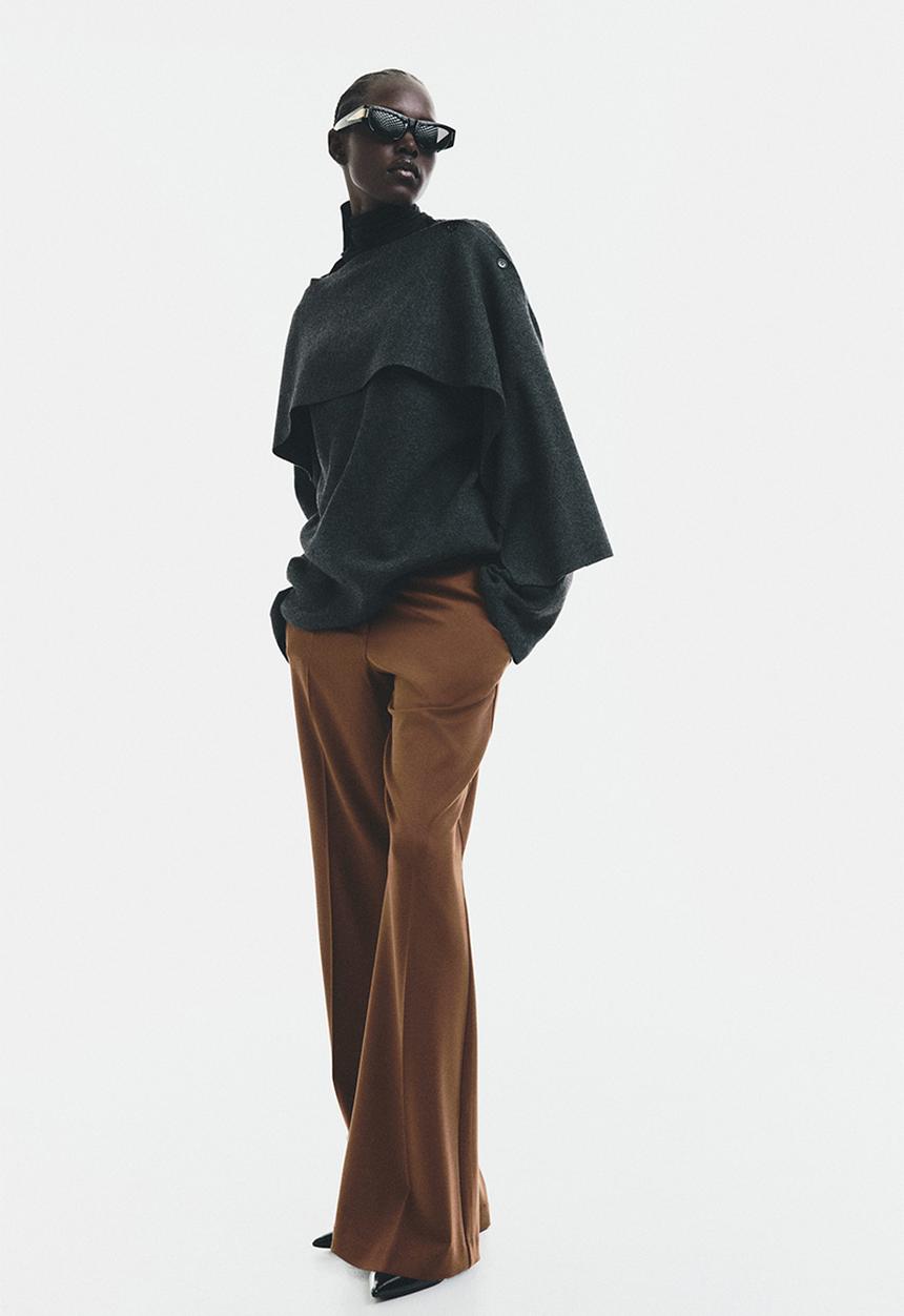H&M - Flared tailored trousers - brown
