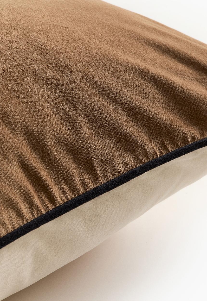 H&M - Piping-detail velvet cushion cover - light beige/brown