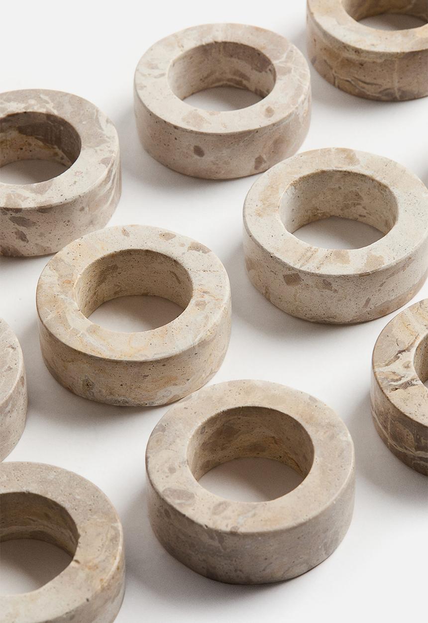H&M - 4-Pack marble napkin rings - beige/marbled
