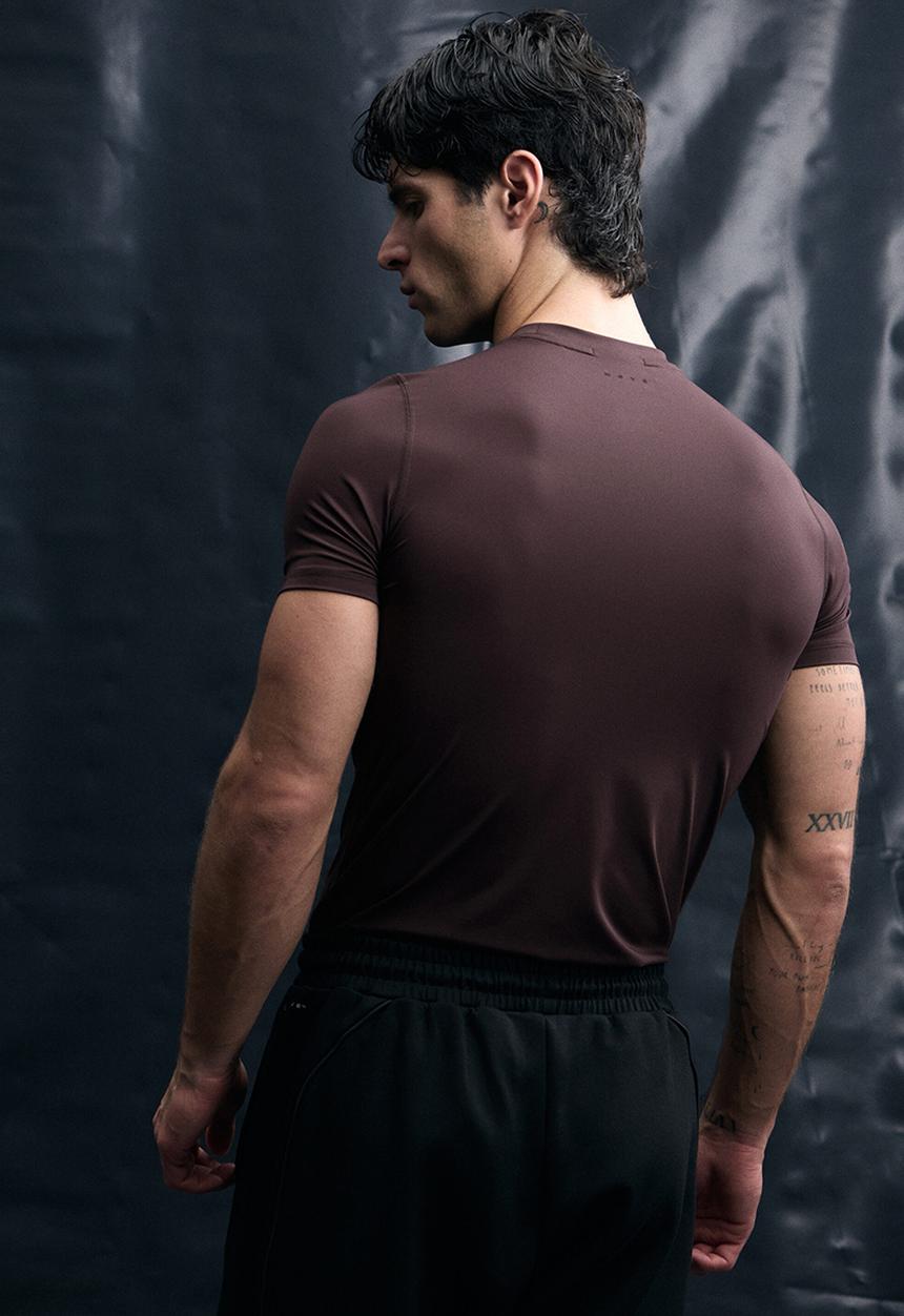 H&M - Compression fit sports T-shirt with drymove - dark brown