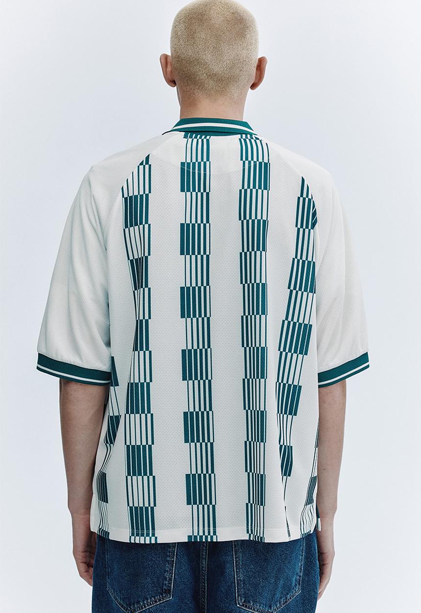 H&M - Loose fit football shirt - white/run wild