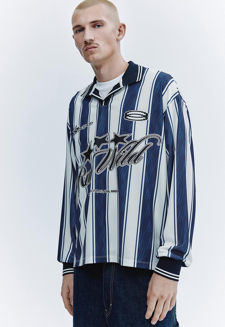 H&M - Loose fit football shirt - dark blue/run wild