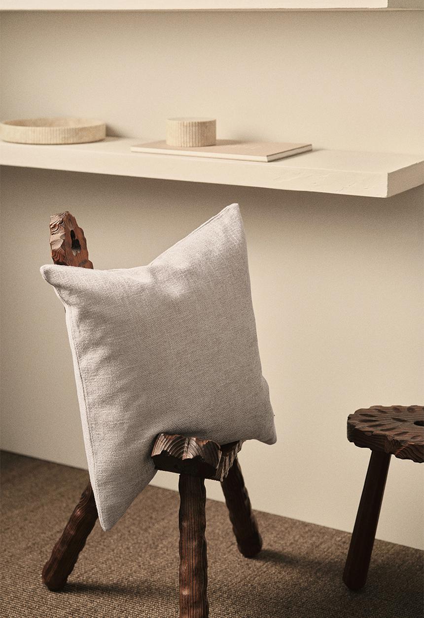 H&M - Chenille cushion cover - light greige