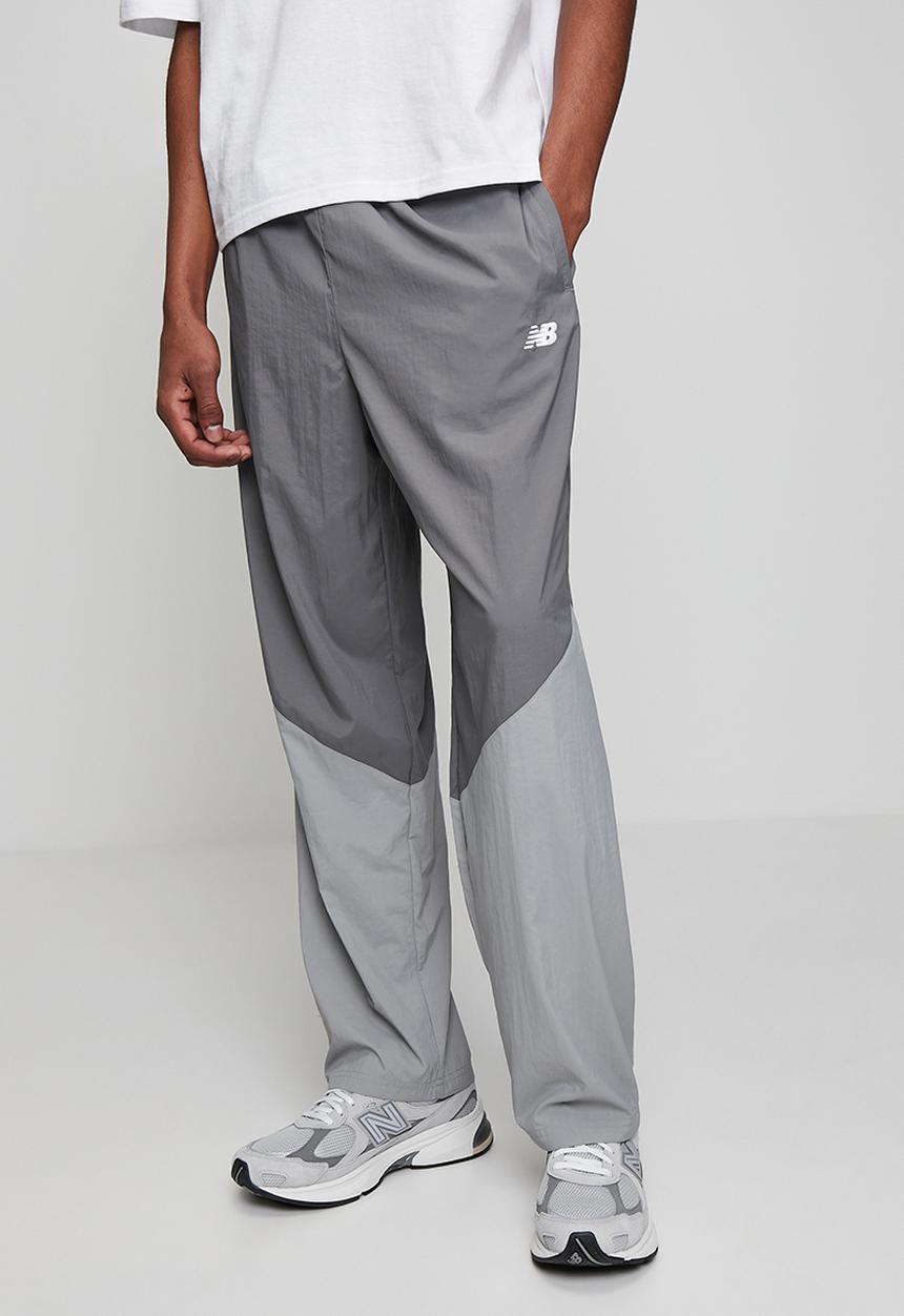 New Balance  - NB Athletics Sport Legacy Pant - Grey