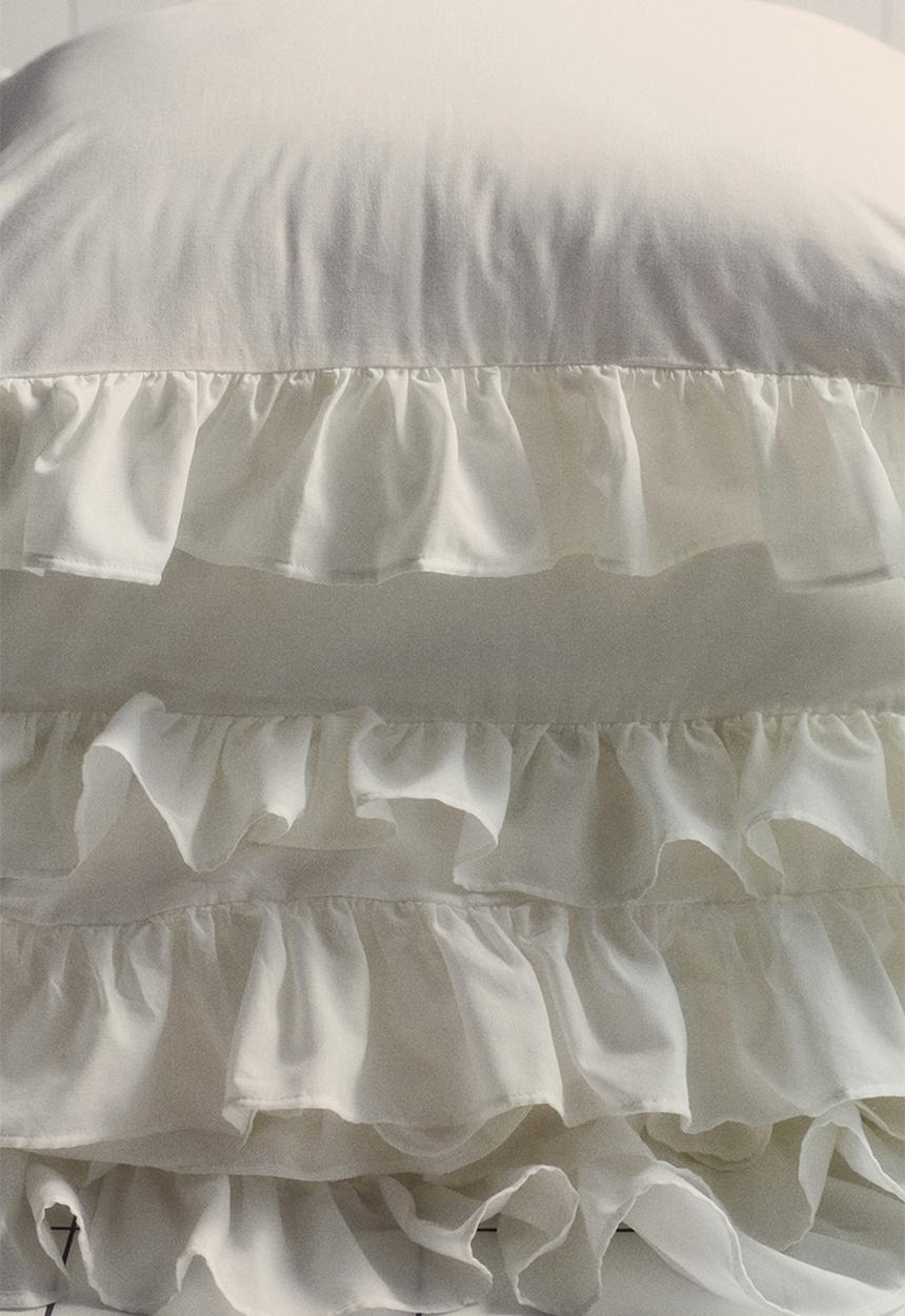 H&M - Flounced double/king duvet cover set - white