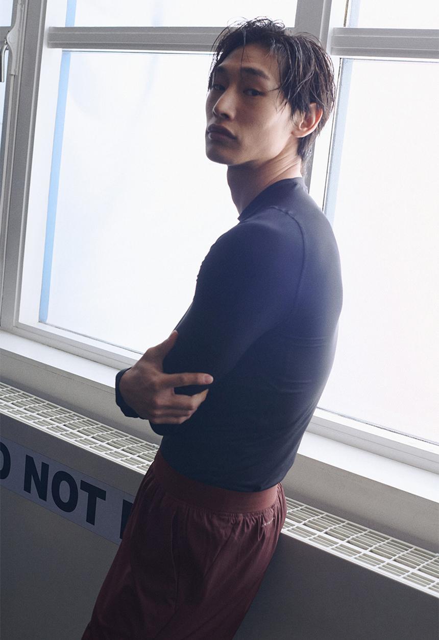 H&M - Mid-length sports shorts with drymove™ - burgundy