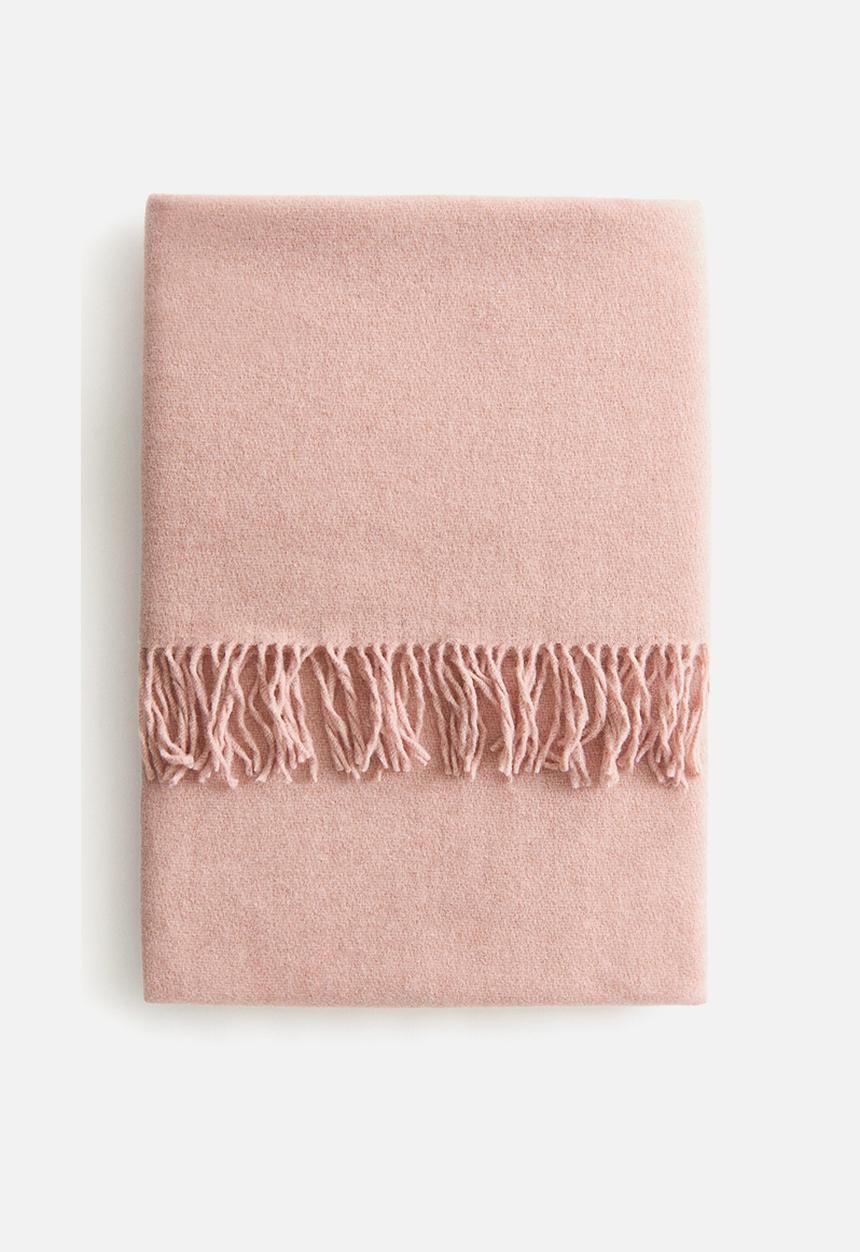 H&M - Fringed wool-blend blanket - pink