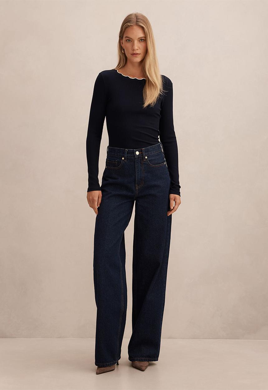 Forever New - Rebecca scallop long sleeve top - navy/porcelain