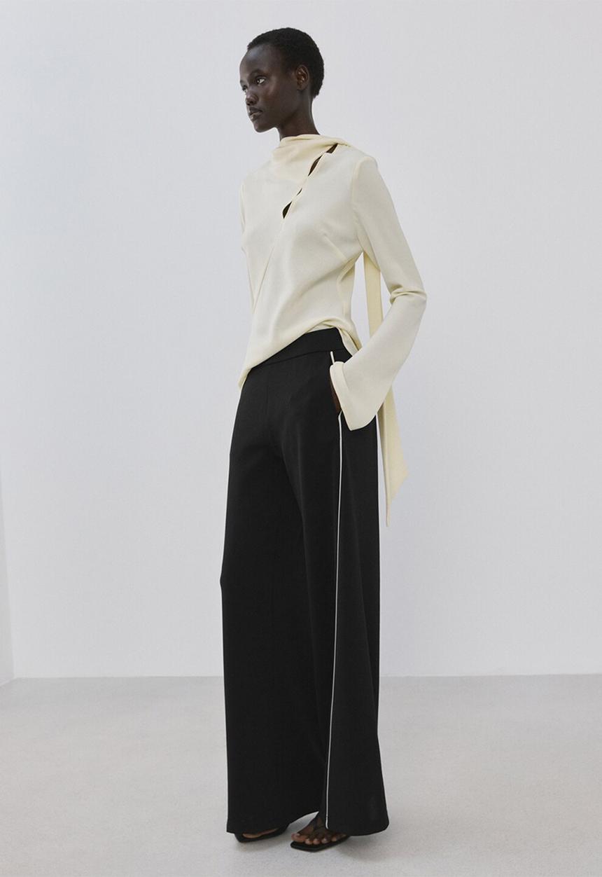 MANGO - Trousers pipin- black
